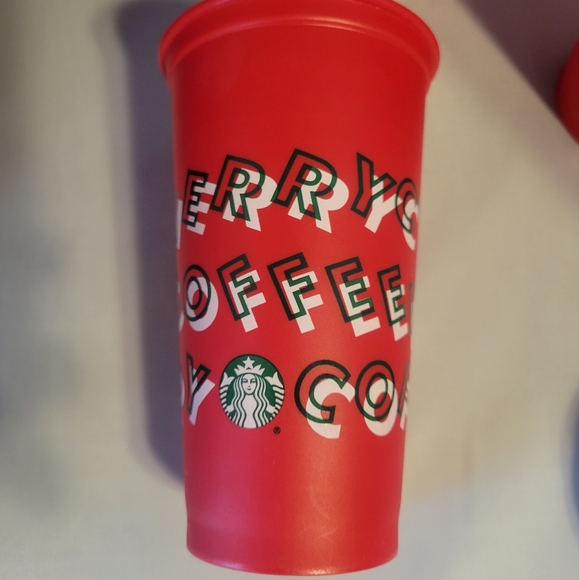 4 Starbucks Limited Edition Red Holiday 2013 Reusable plastic Cups Tumbler 16oz - Picture 6 of 10